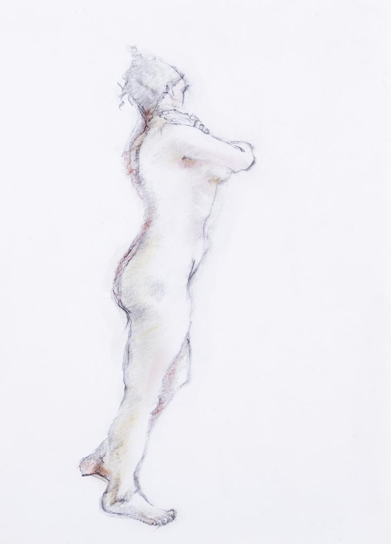 Croquis au fusain d'une femme nue debout de profil